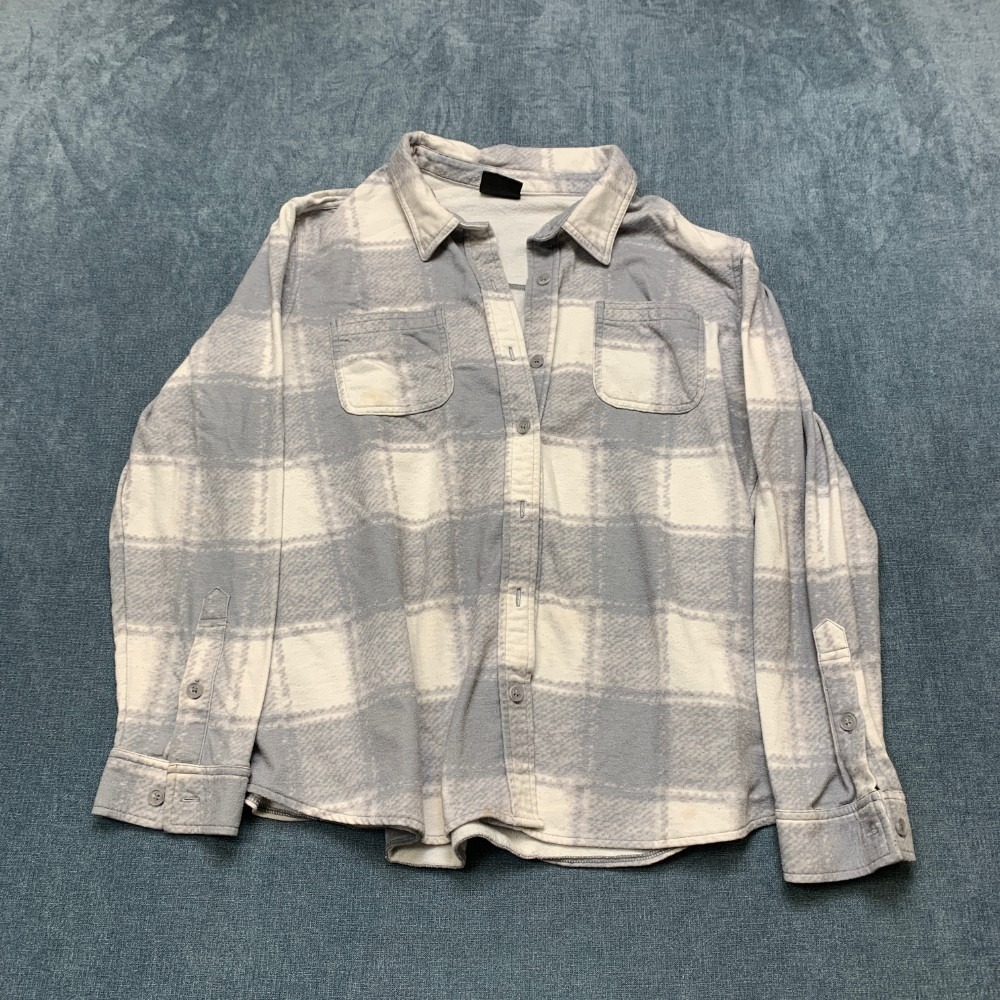 32 Degrees Heat Flannel Shirt Womens Large White Gray Plaid Stretch Button Up